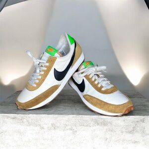 Nike Daybreak sneakers